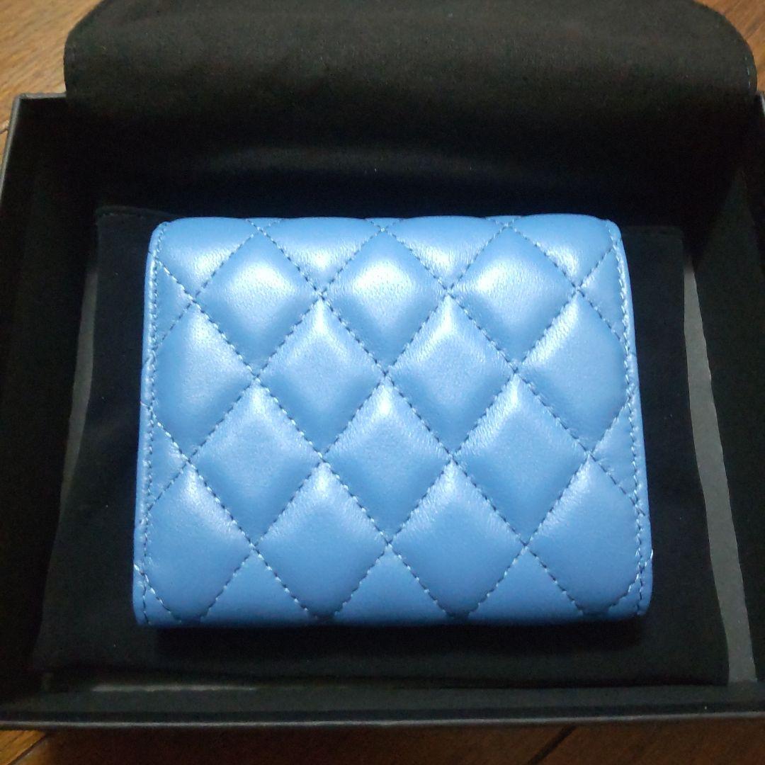 CHANEL マトラッセスモールフラップ三つ折財布 CHANEL マトラッセスモールフラップ三つ折財布