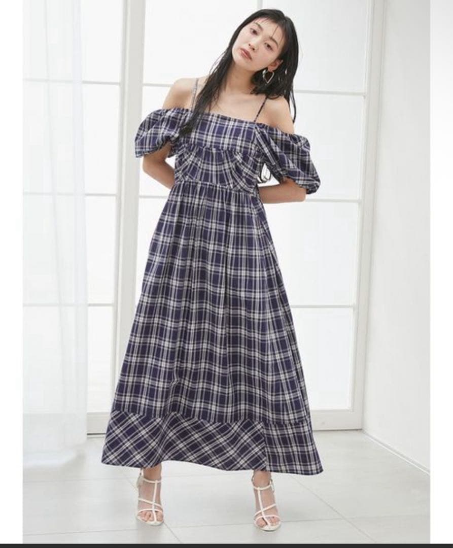 SNIDEL オフショルパフスリワンピース