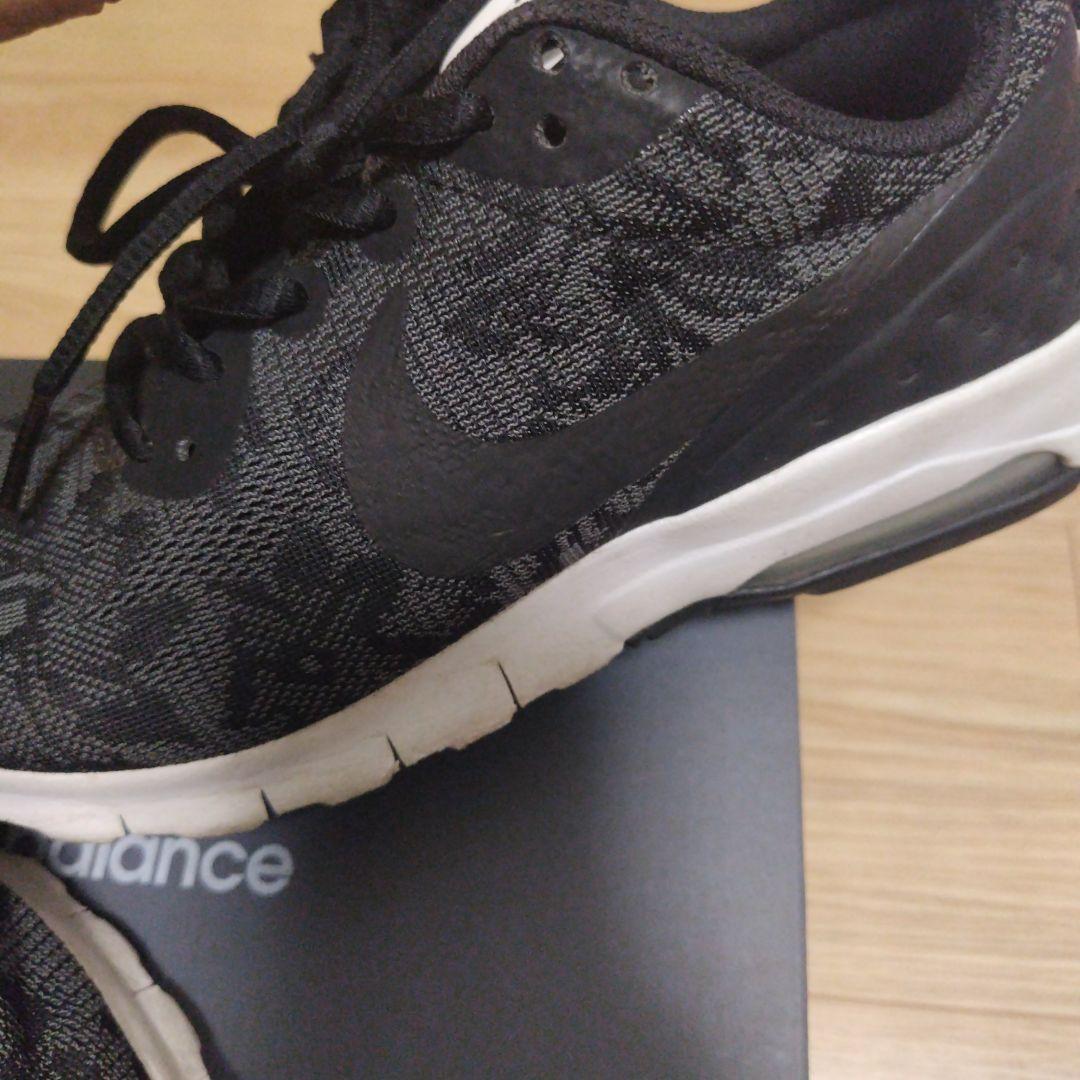 ナイキレディーススニーカー　Nike AIR 23cm