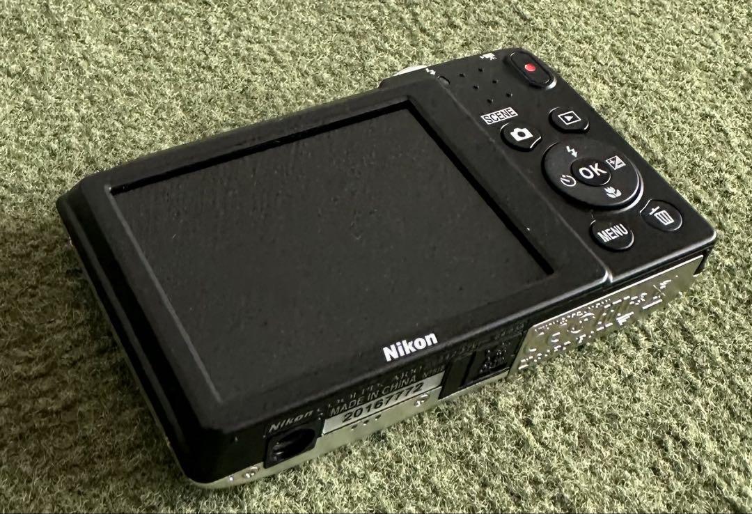 Nikon COOLPIX A100（シルバー）