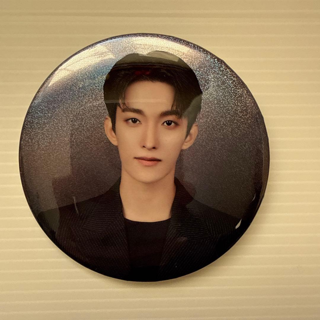 ドギョム】SEVENTEEN 缶バッジ NEW_ JAPAN - メルカリ