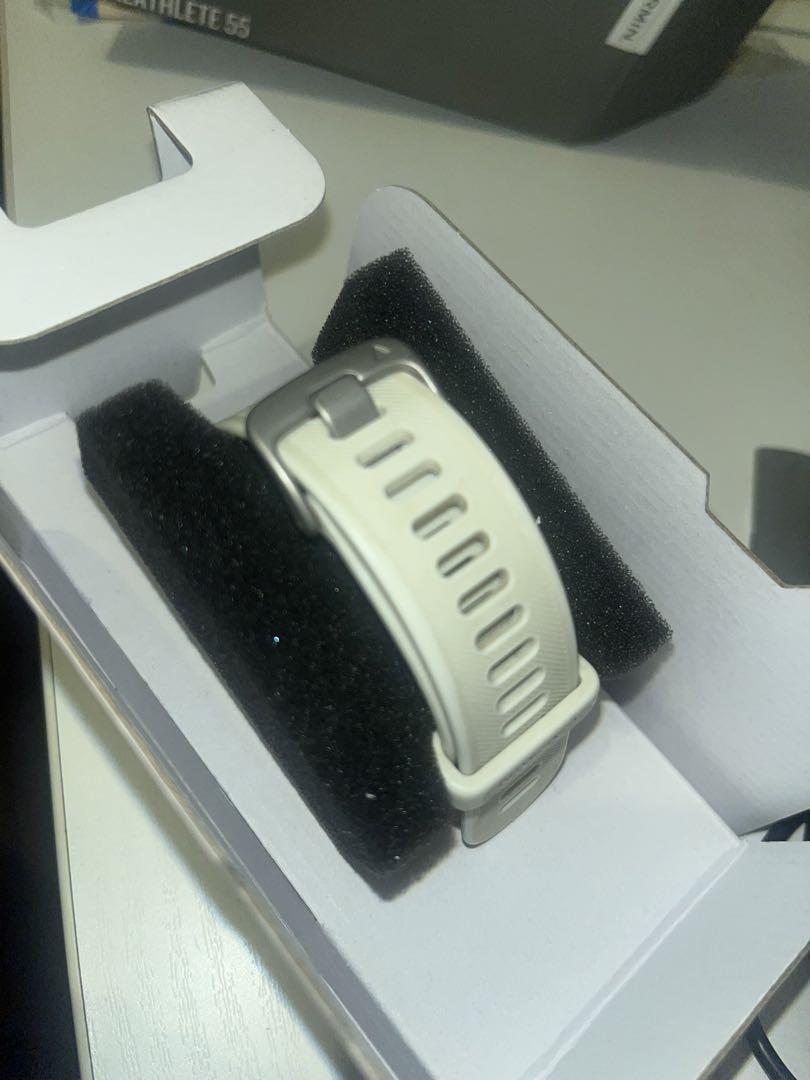 GARMIN FOREATHLETE 55 GPSランニングウォッチ　R1401