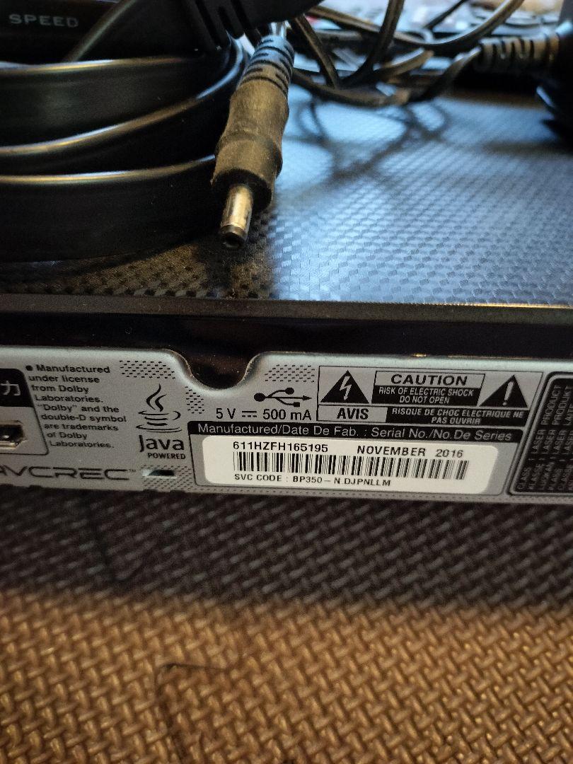 プレーヤー LG BP350 Blu-rayPlayer