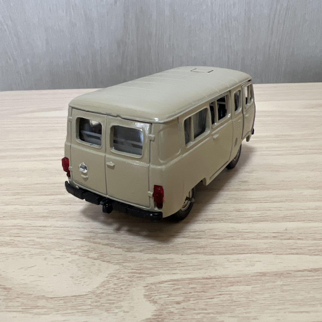 【レア】ソ連製のミニカー UAZ 452B箱付き(1/43スケール)