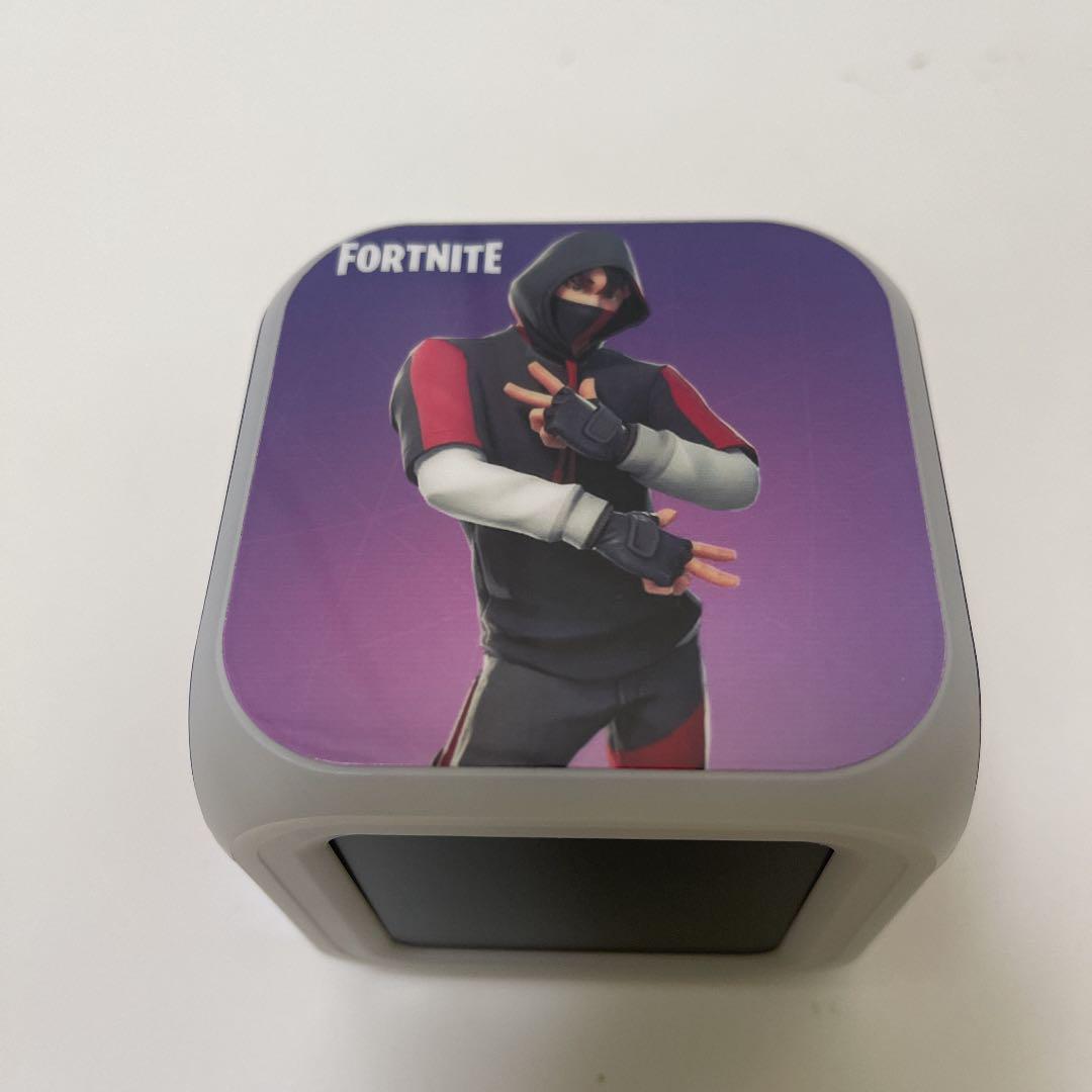 フォートナイト 人気スキン アイコニック デジタル 目覚まし時計 メルカリ フォートナイト 人気スキン アイコニック デジタル 目覚まし時計 メルカリ