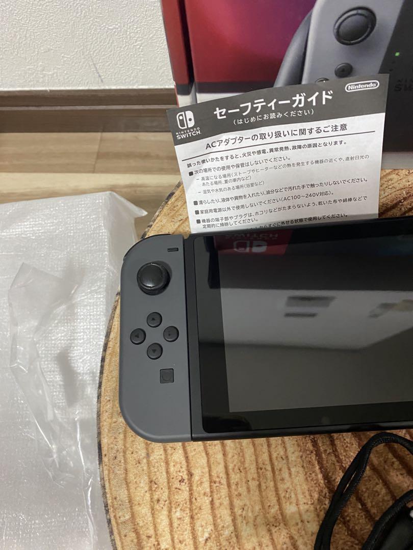 Nintendo Switch ニンテンドースイッチ本体　グレー ①