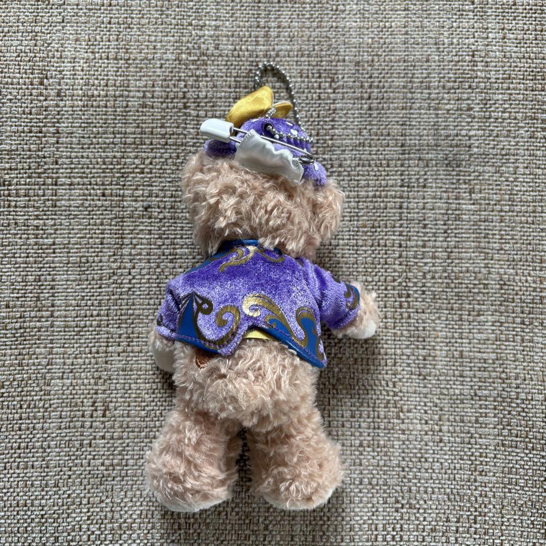 ディズニー　ダッフィー　ぬいぐるみ　バッジ　4点セット