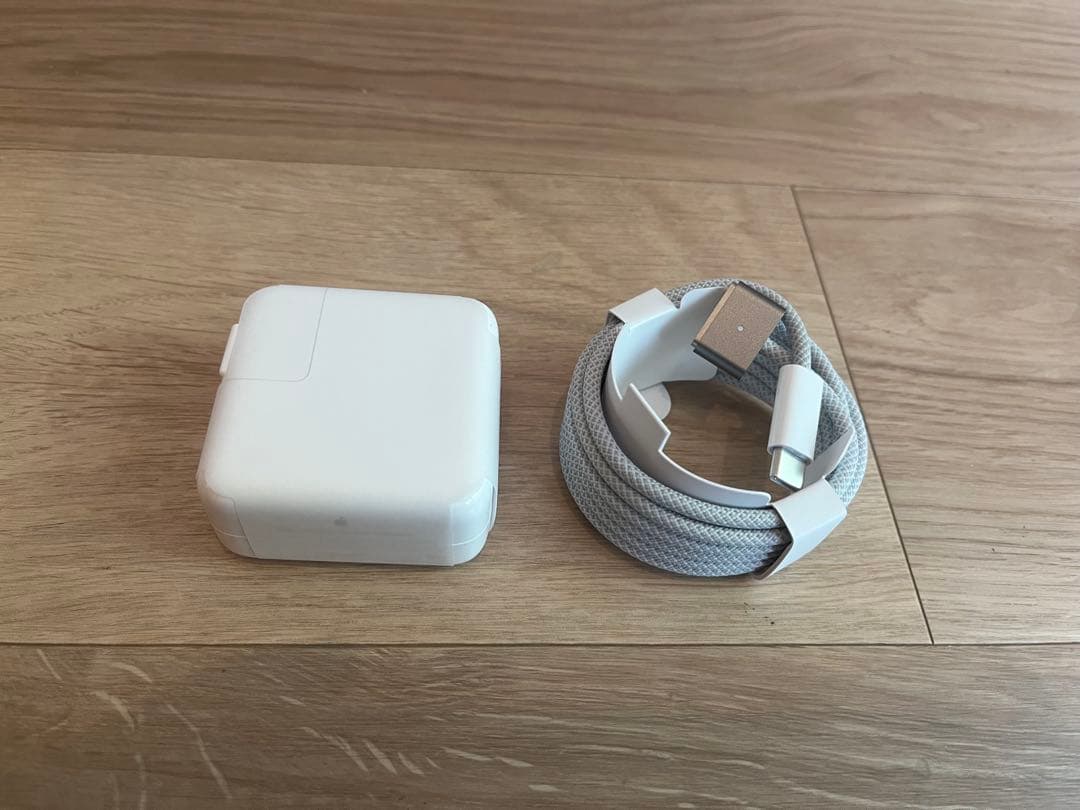 未使用品 30W USB-C電源アダプタ MagSafeケーブル