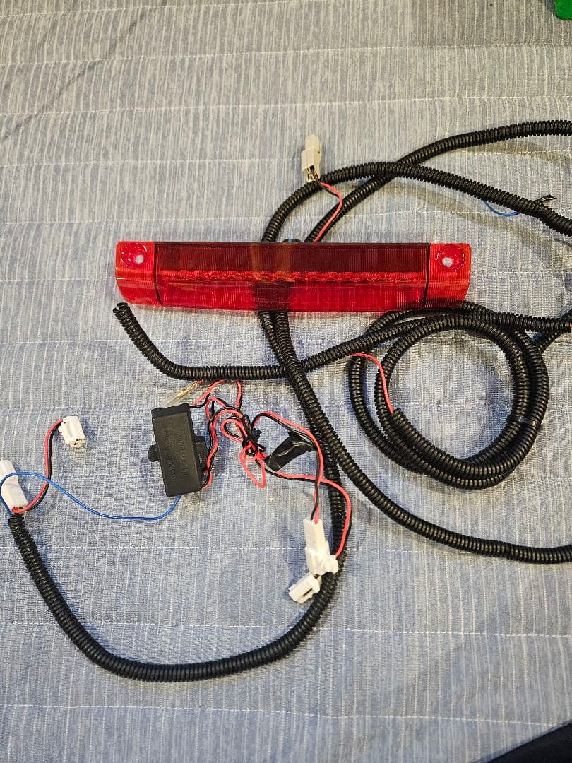 ヴェルファイア30後期クリスタルアイ製ハイマウント