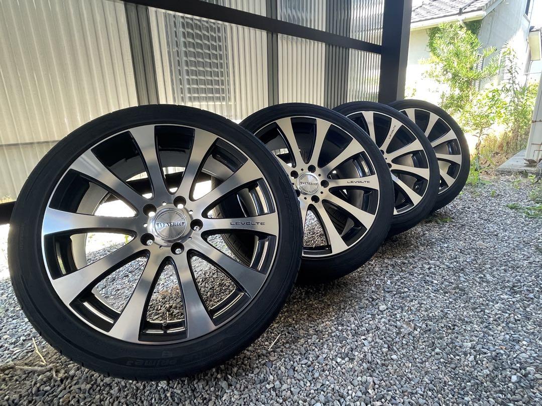 ヴェネルディ　レヴォルテ　18インチホイール VENERDI ヴェネルディ レヴォルテ 18インチ ホイール 4本セット