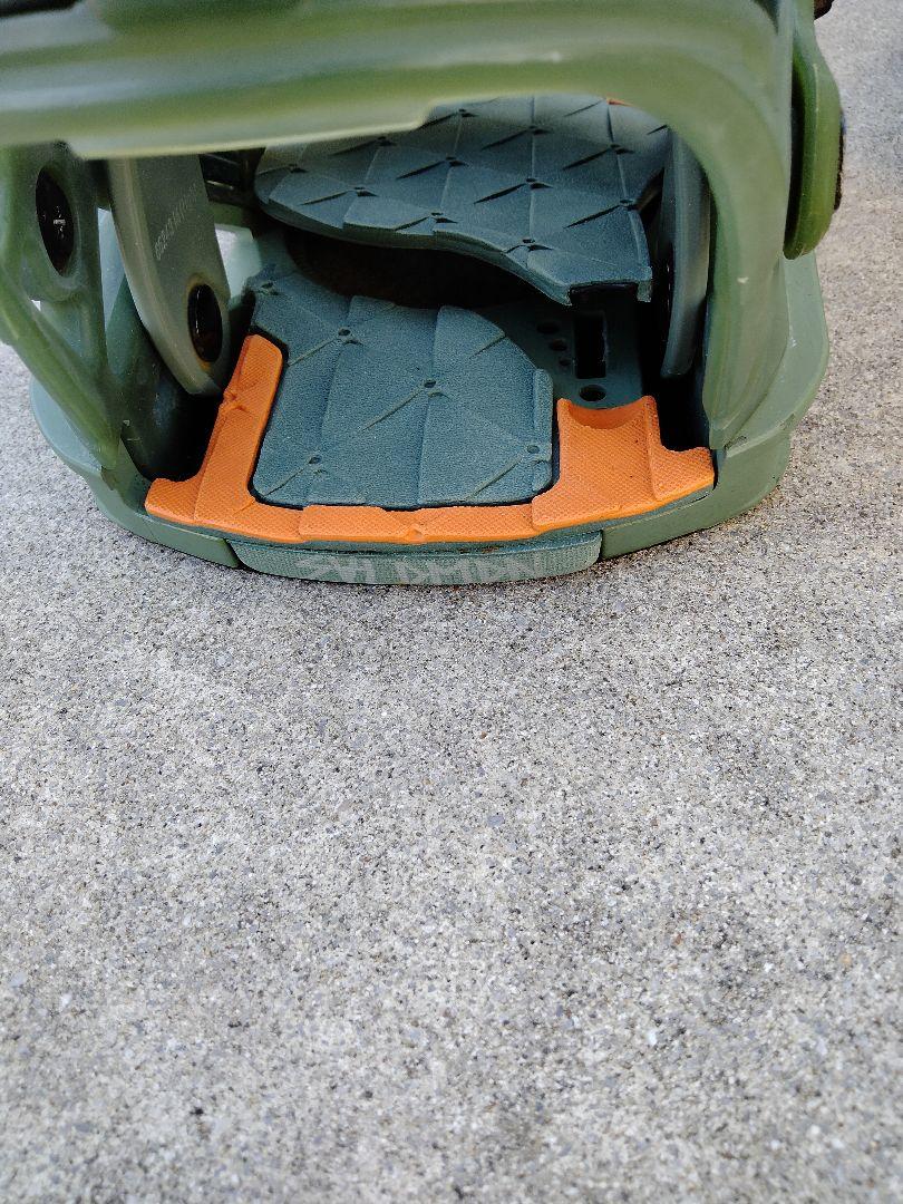 SALOMON DISTRICT Mサイズ