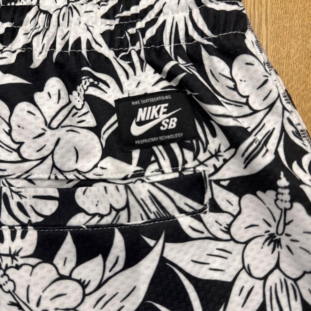 Nike SB フローラルプリント パンツ XXL Nike SB 花柄ショートパンツ - メルカリ