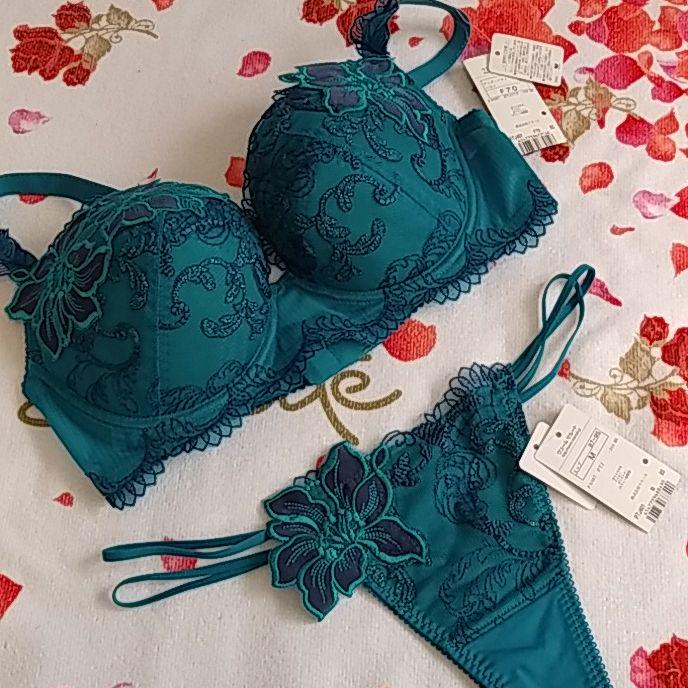 ブラック系経典 サルート 女帝 F70ブラソングセット 下着 その他ブラック系¥11,880-eur-artec.fr ブラック系経典 サルート 女帝 F70ブラソングセット 下着 その他ブラック系¥11,880-eur-artec.fr