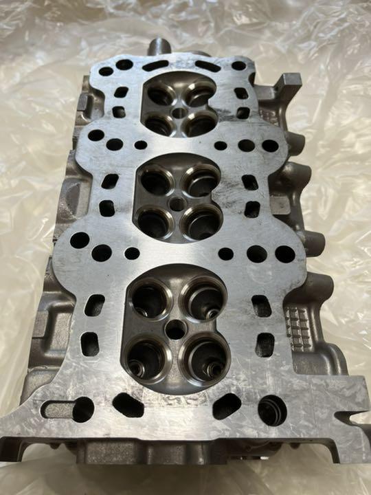 スズキ　K6Aシリンダーヘッド　未使用品