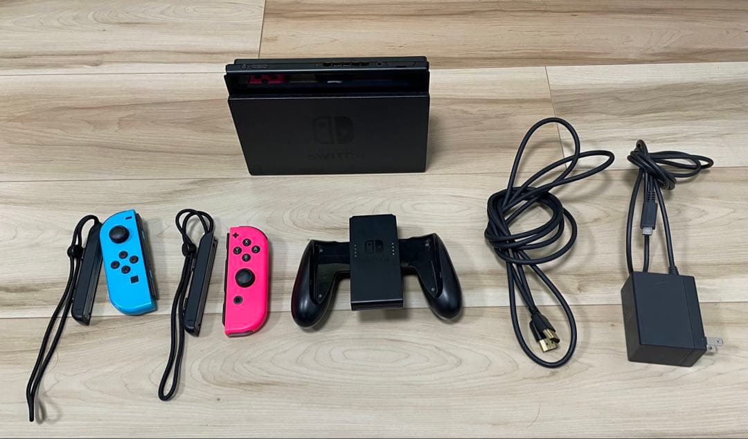 Nintendo Switch 本体 joycon赤/青