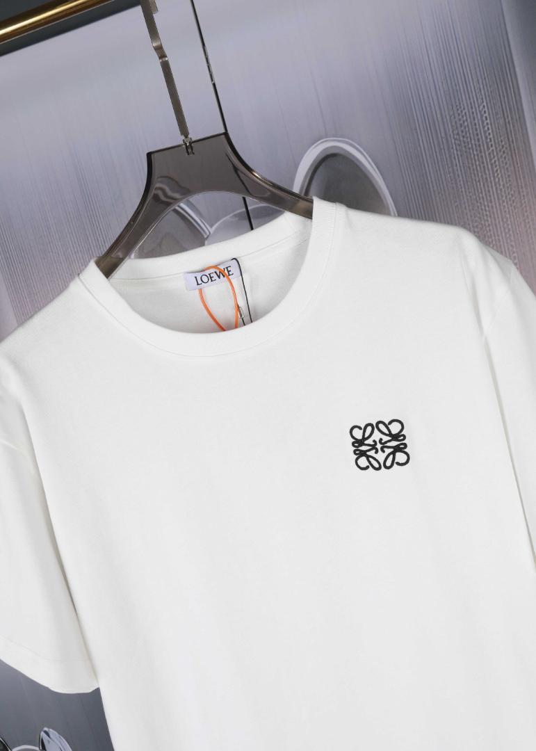 ホワイト ロゴ刺繍 半袖Tシャツ - メルカリ