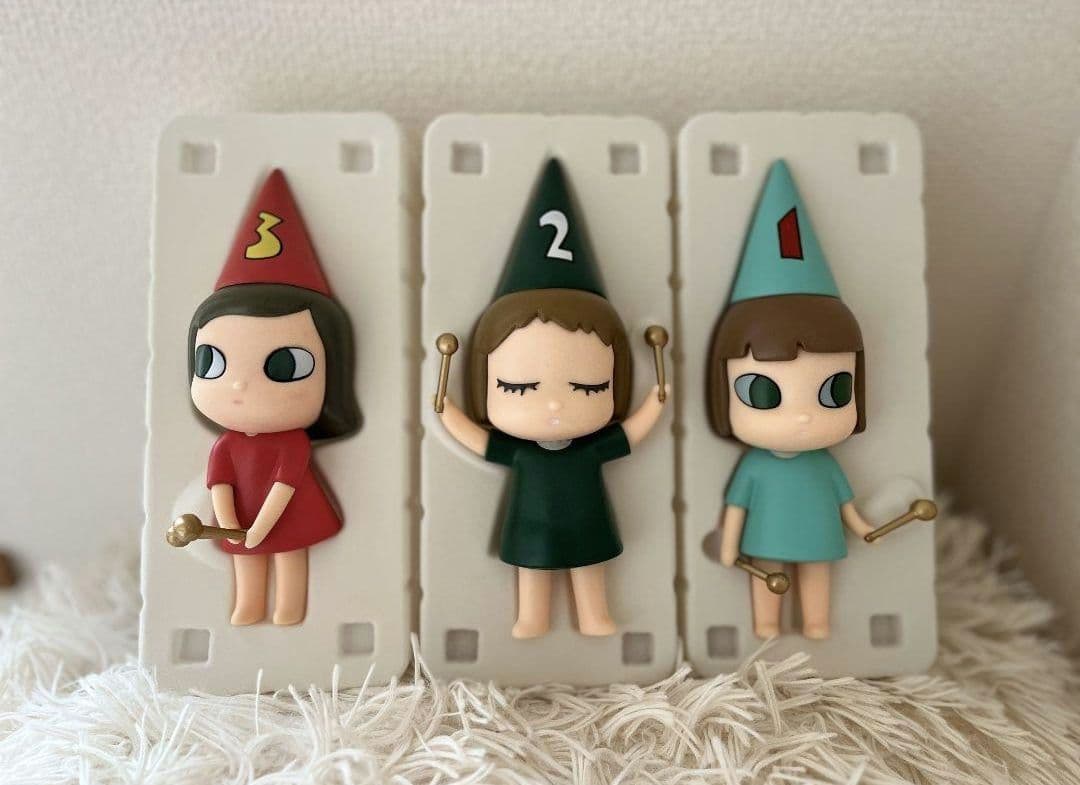 奈良美智 ★ ドラミング・ガール 123 Drumming Girls★