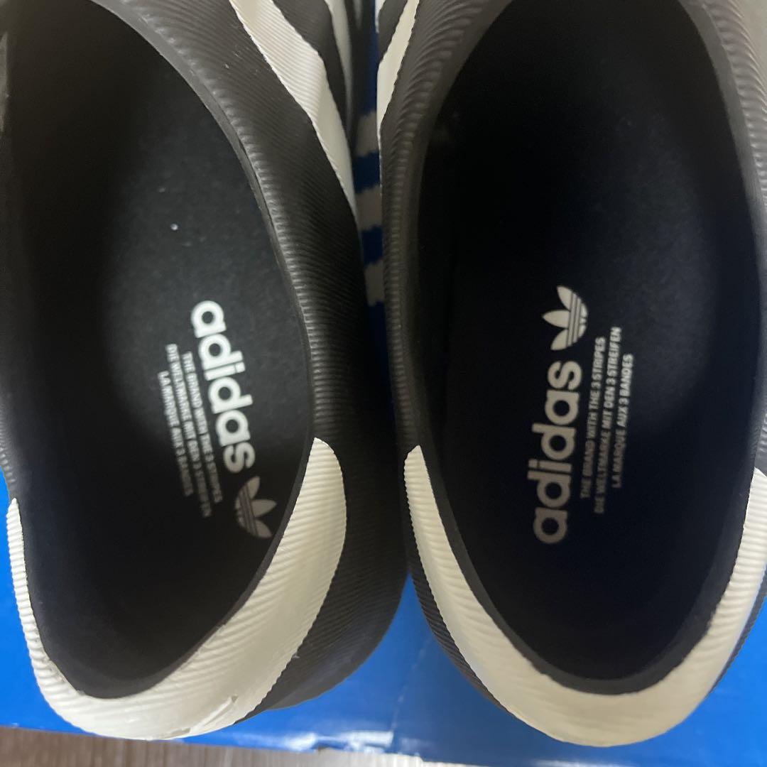 アディダス　ADIFOM SST アディフォーム