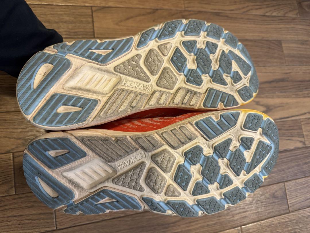 スパイク・シューズ HOKA ARAHI6