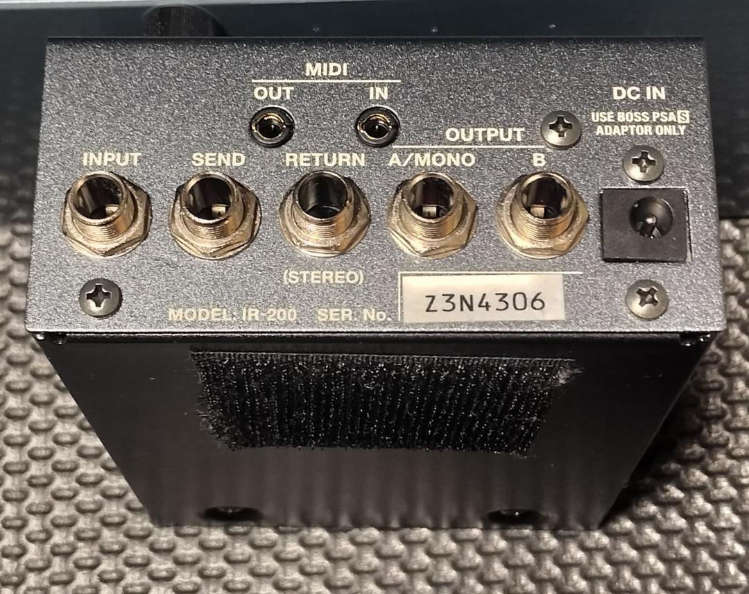 BOSS　IR-200　アンプ　キャビネットシミュレーター