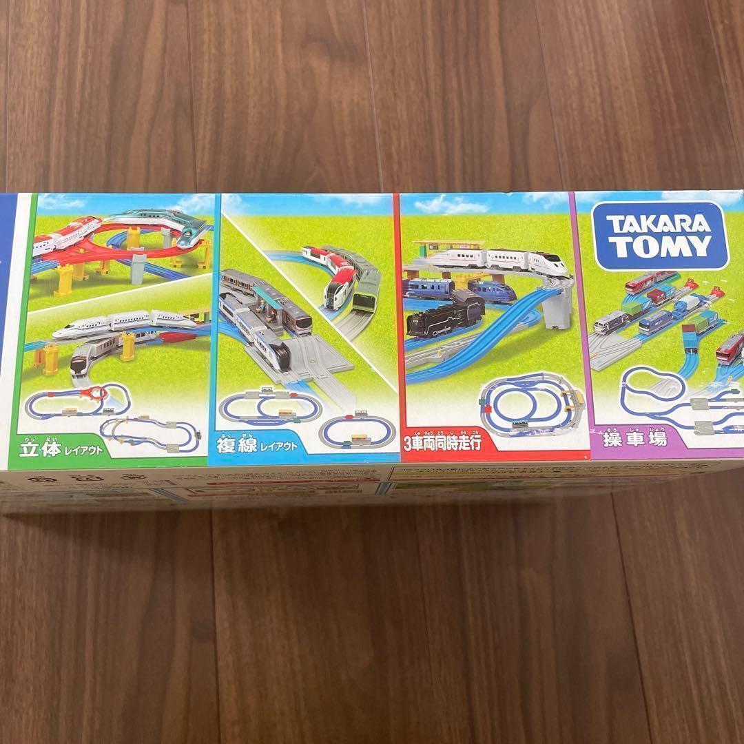 新品　プラレール　20のレイアウトでかっこよく走らせよう！DXレールキット