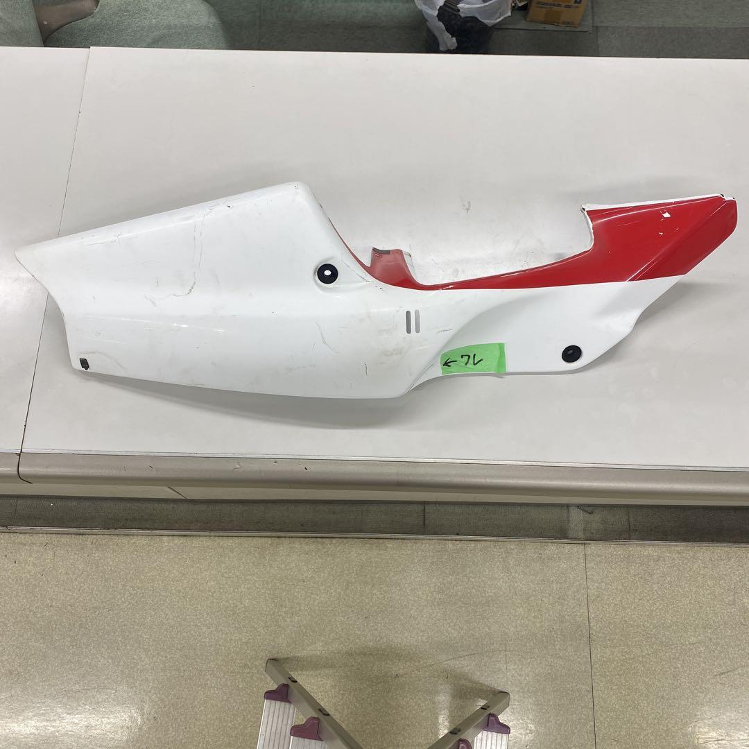 NSR250 MC21 テールカウル右