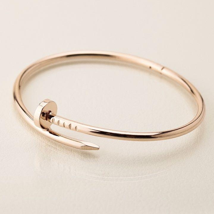 新品 釘 ブレスレット (調節可) 男女に人気 新品 釘 ブレスレット (調節可) 男女に人気