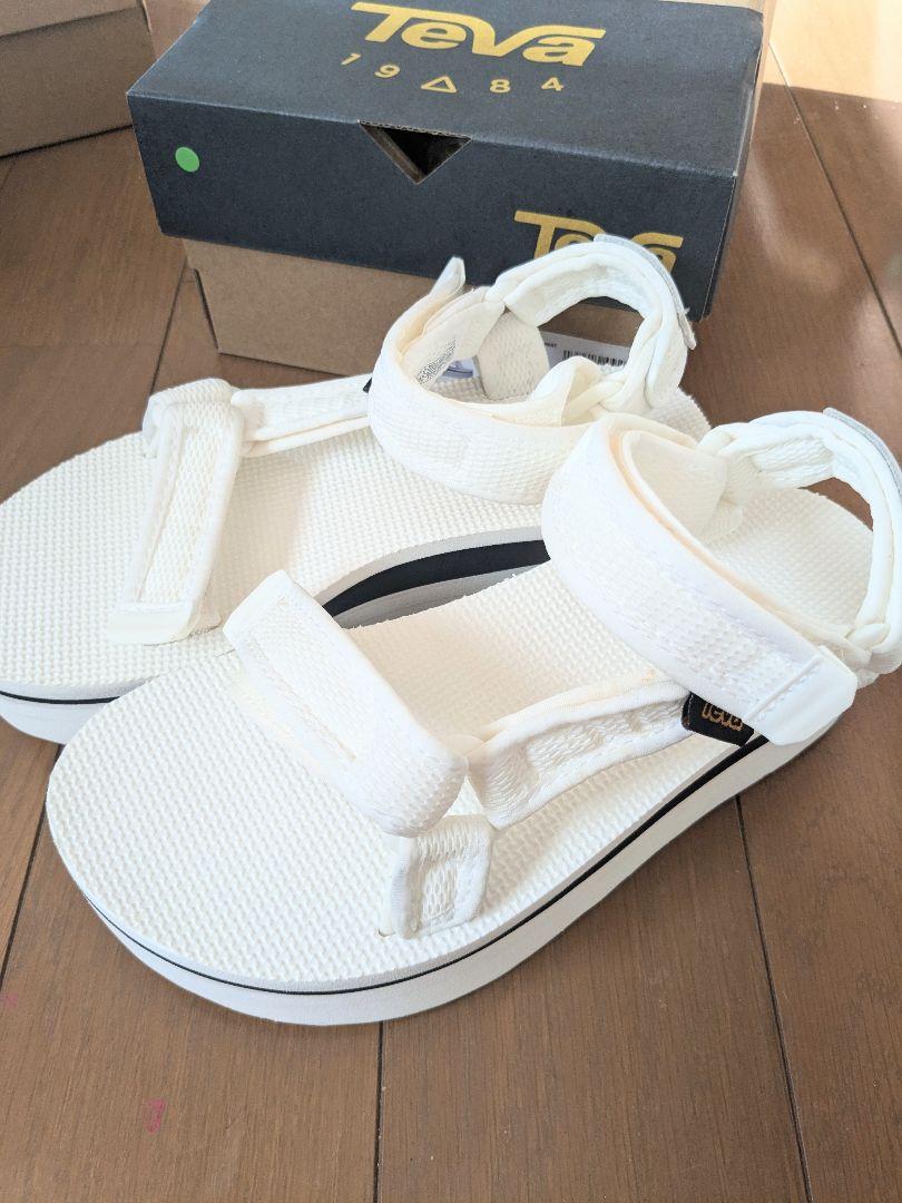 Teva テバ サンダル