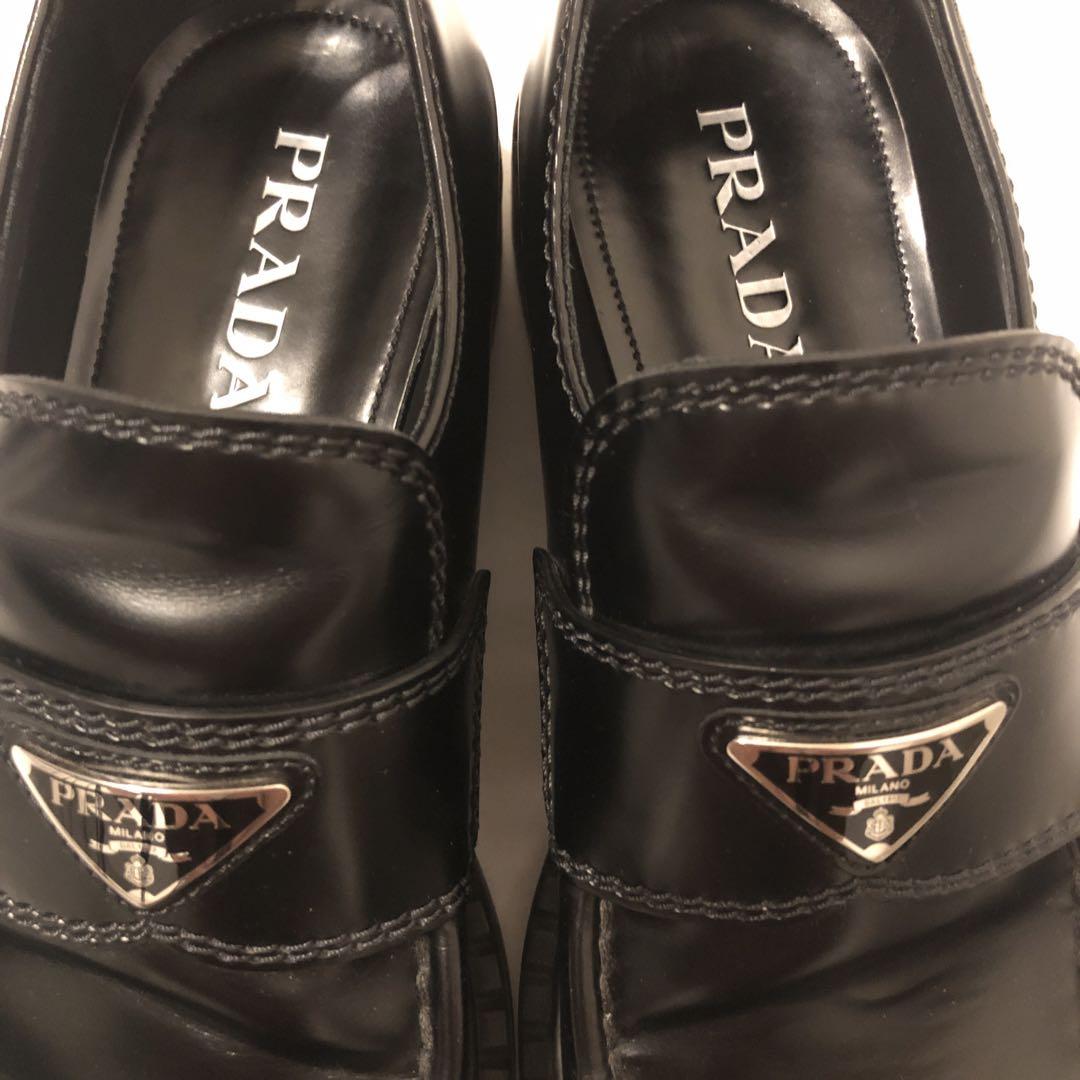 PRADA チョコレートブラッシュドレザーローファー