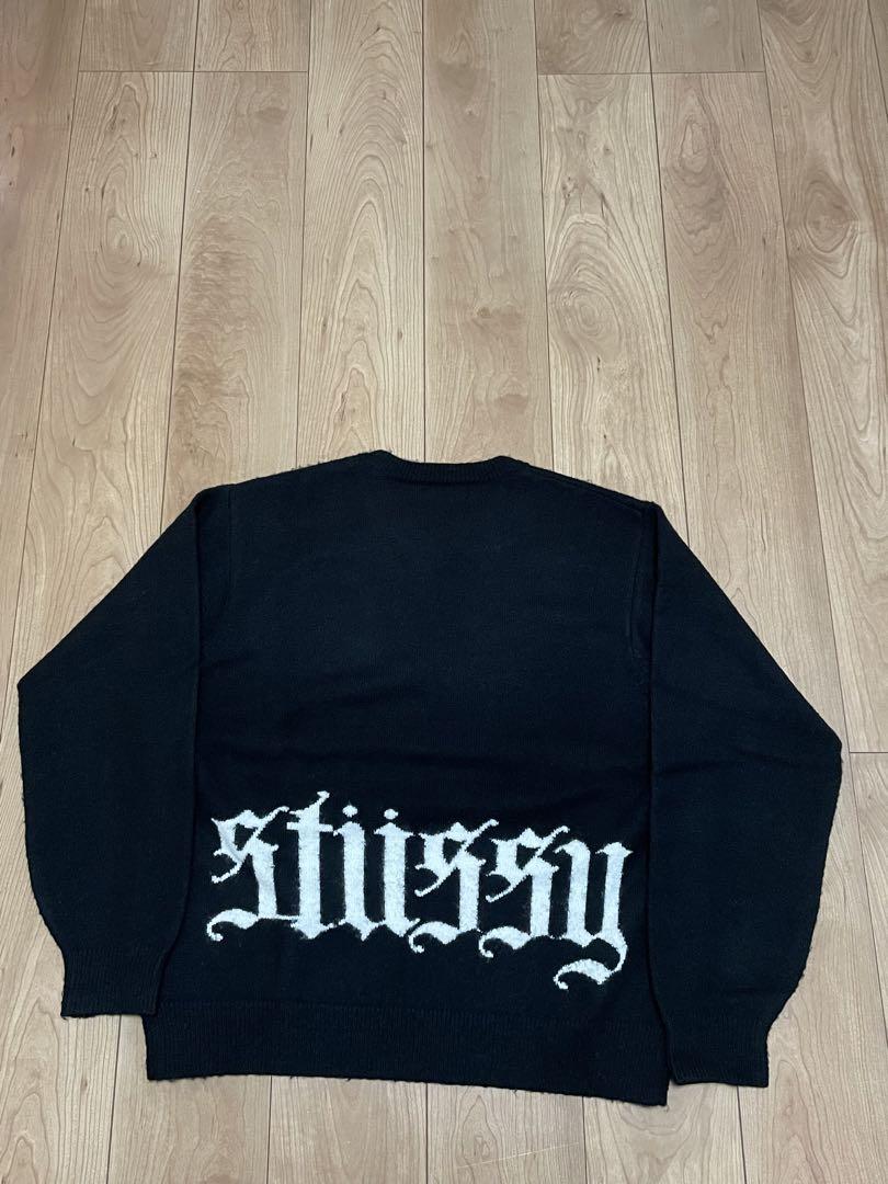 STUSSY】GOTHIC SWEATER