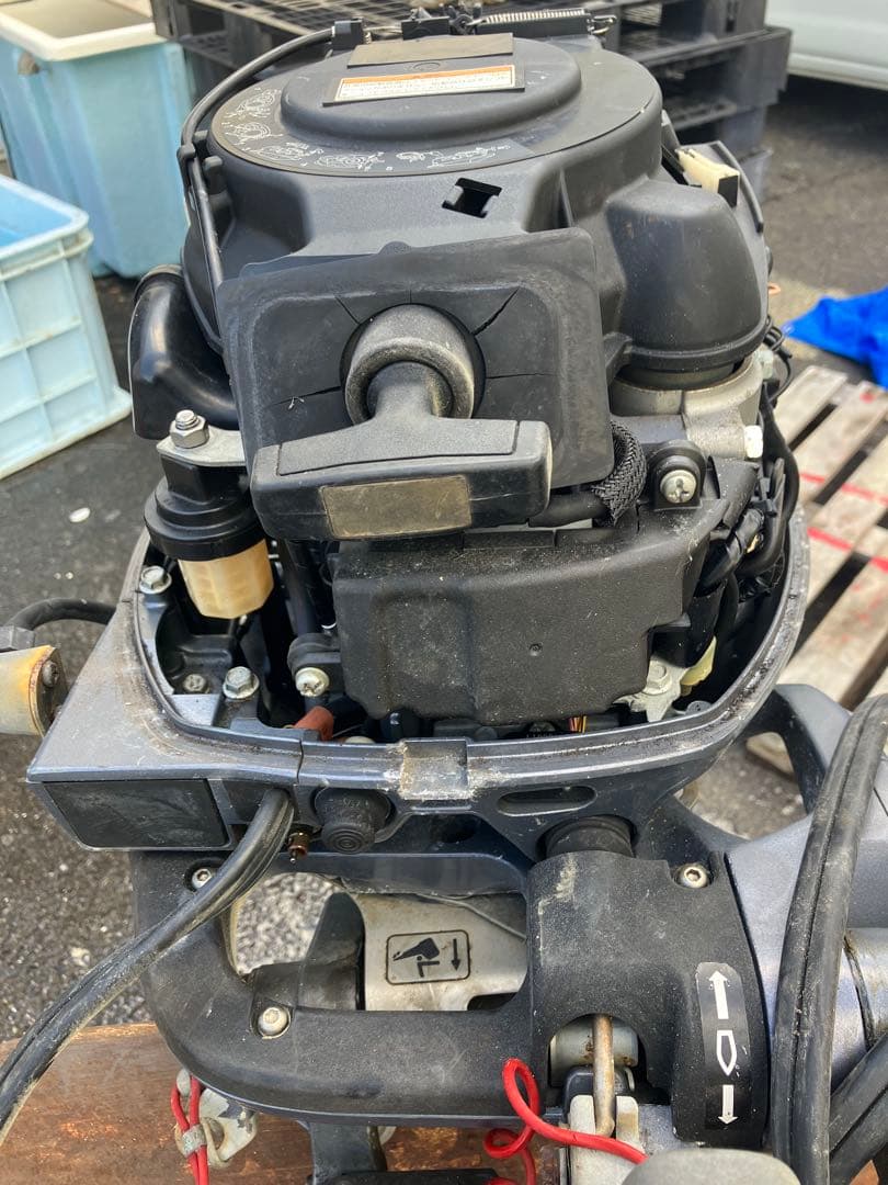 ヤマハ 4スト 船外機 エンジン YAMAHA 15馬力