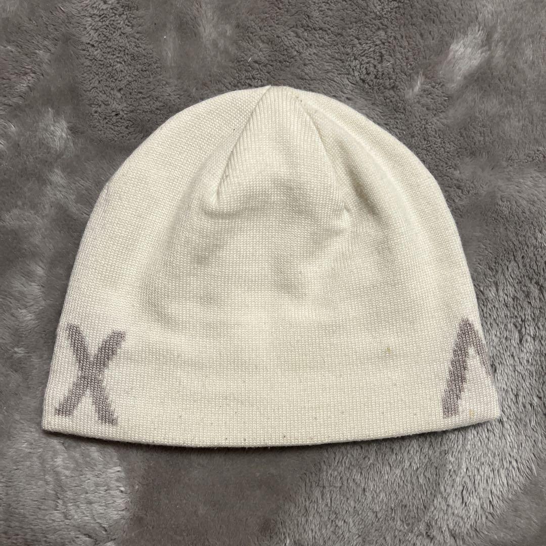 ARC'TERYX ホワイト ニット帽 ビーニ - メルカリ