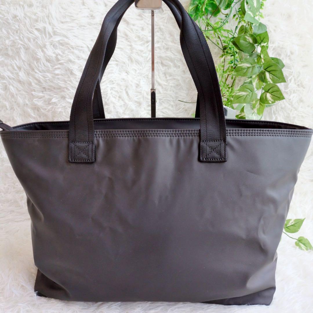 人気ブラドン ◾︎未使用 トート Ⅲ SHOPPER F-BOLD ディーゼル タグ付◾︎ バッグ