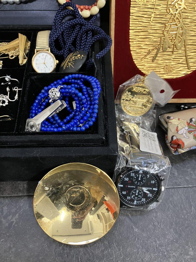 遺品整理 大量アクセサリー 時計 まとめ売り ブローチ ネクタイ