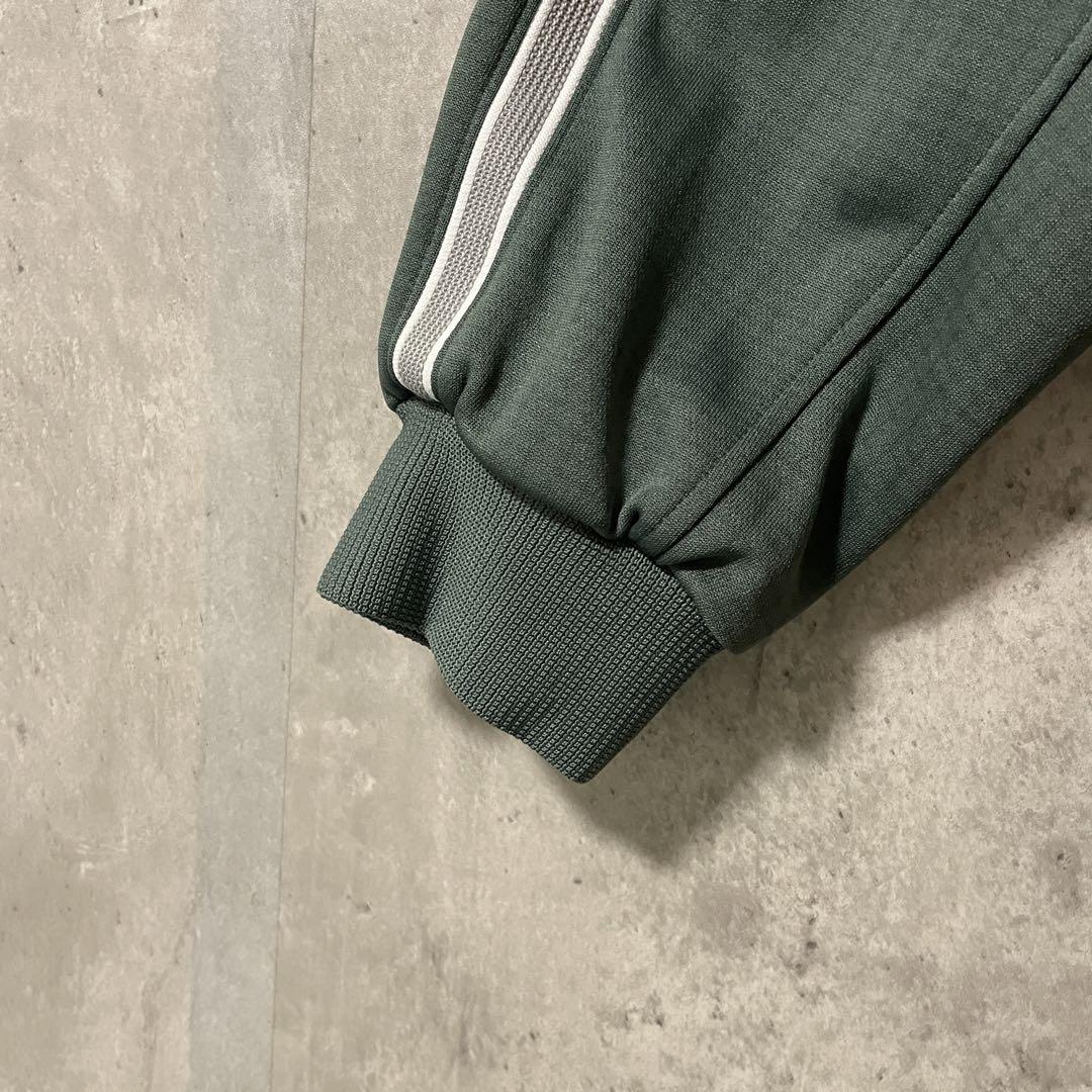 NIKEナイキトラックジャケットジャージブルゾン緑グリーンカーキ刺繍スウォッシュ NIKEナイキトラックジャケットジャージブルゾン緑グリーンカーキ