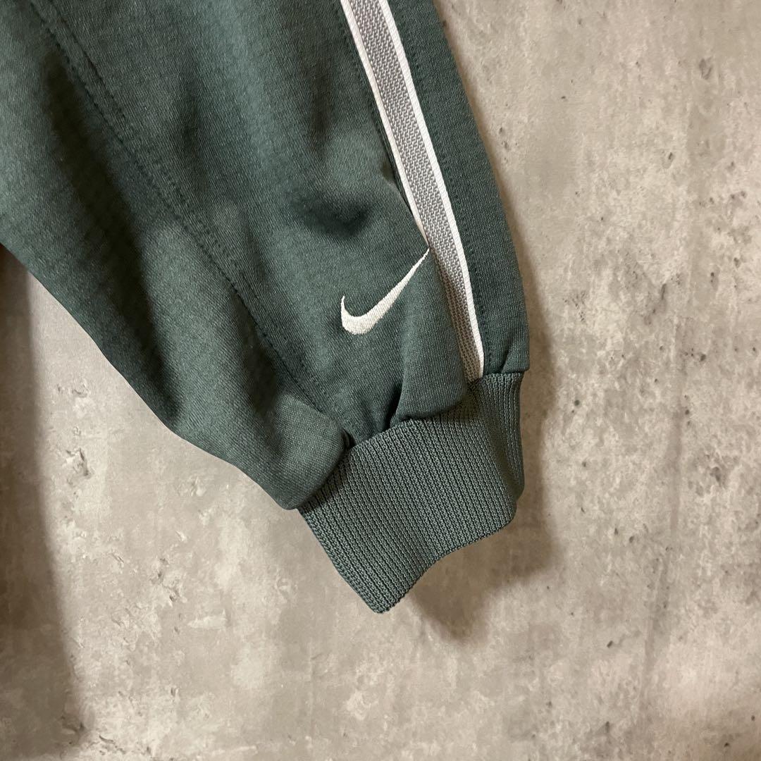 NIKEナイキトラックジャケットジャージブルゾン緑グリーンカーキ刺繍スウォッシュ NIKEナイキトラックジャケットジャージブルゾン緑グリーンカーキ