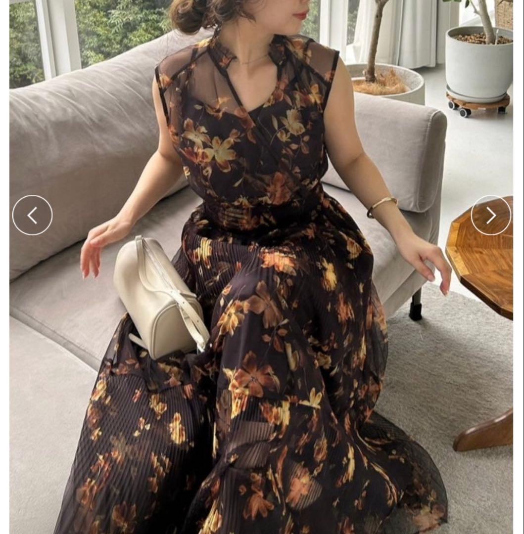 【新品タグ付】FRAY I.D シアーフラワープリーツワンピース　ブラウン