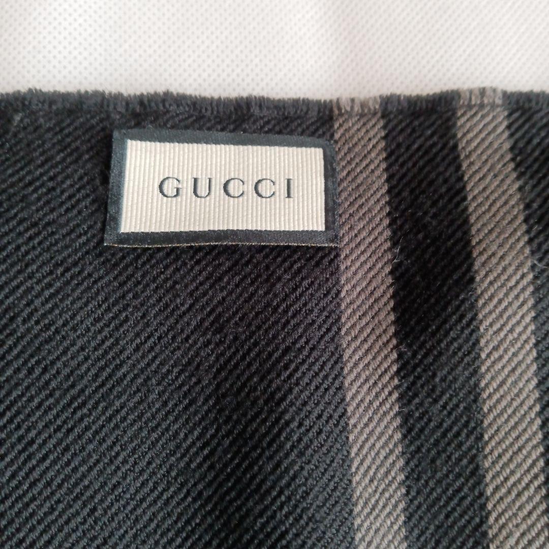 GUCCI ダークグレー マフラー GGパターン