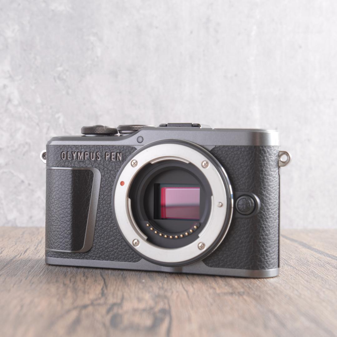 ✨美品✨ブラック✨OLYMPUS PEN E-PL10 ボディ　599