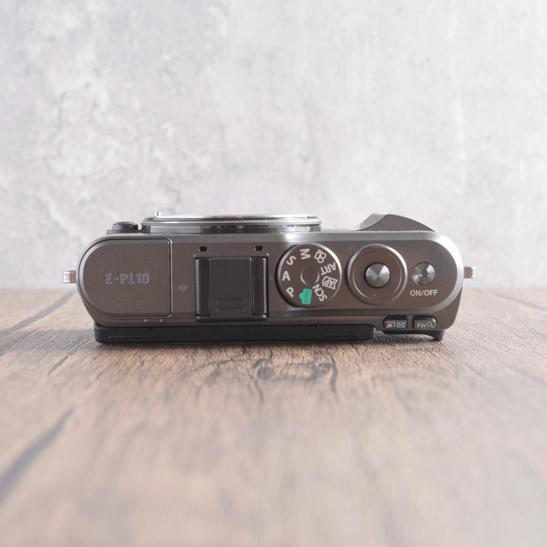 ✨美品✨ブラック✨OLYMPUS PEN E-PL10 ボディ　599