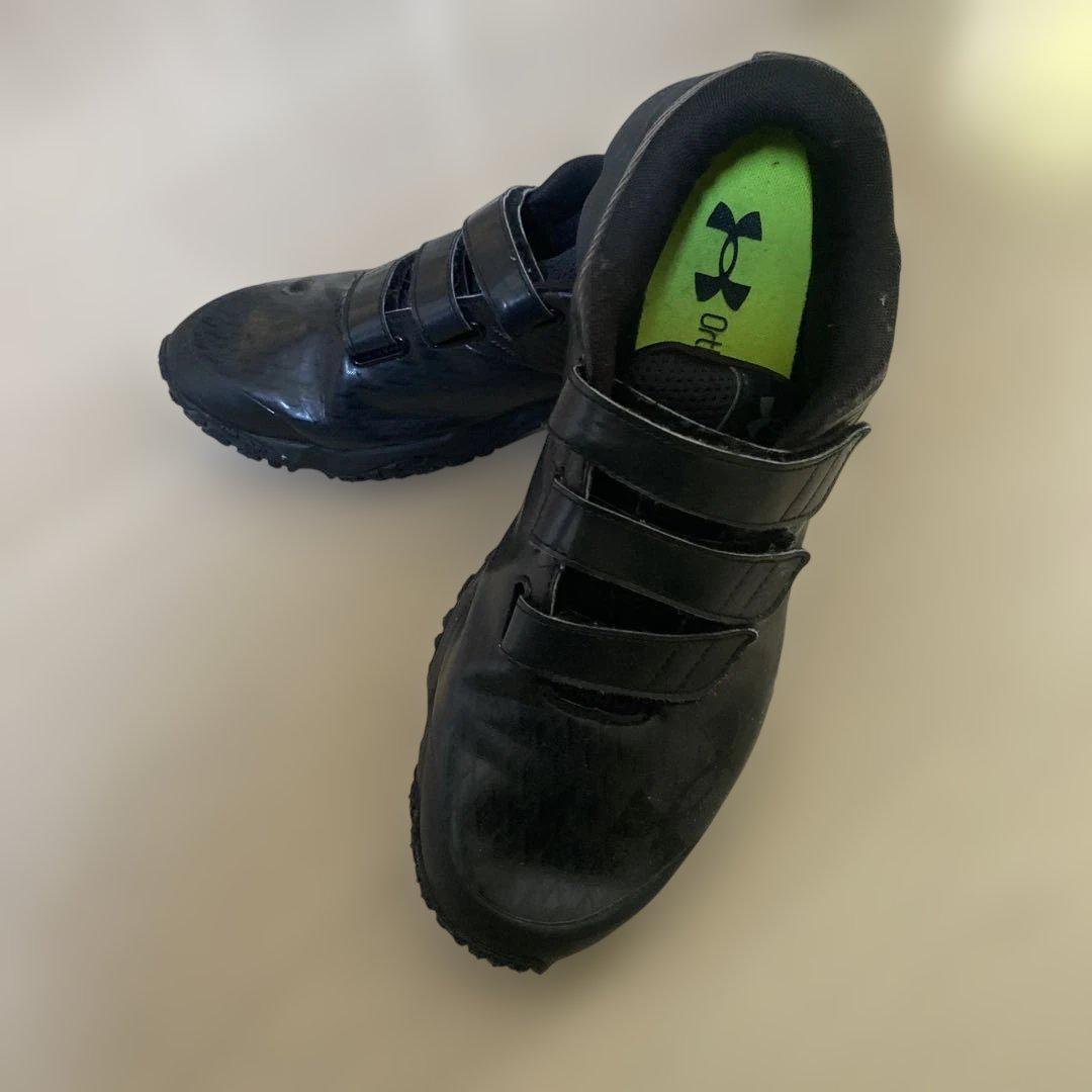 Under Armour 黒 トレーニングシューズ - メルカリ