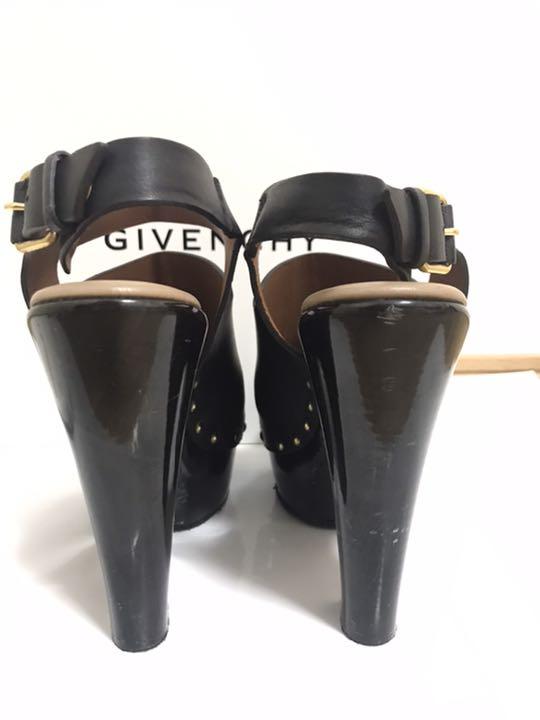 GIVENCHY ◆ スタッズ レザーミュール GIVENCHY スタッズ レザーサンダル 36.5