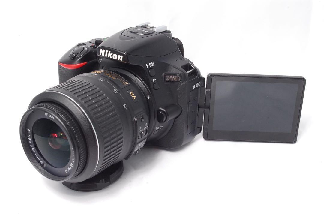 ✨自撮りも望遠もOK✨Nikon D5600 ニコン✨ダブルレンズ