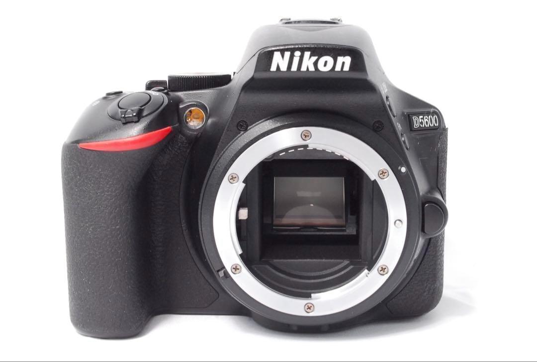 ✨自撮りも望遠もOK✨Nikon D5600 ニコン✨ダブルレンズ✨デジタル一眼 ✨自撮りも望遠もOK✨Nikon D5600 ニコン✨ダブルレンズ