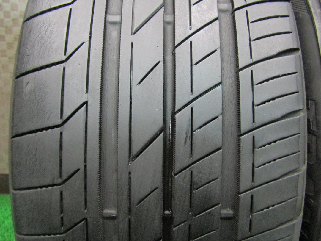 オシャレ ☆送料込☆バリ溝☆TOYO トランパス LuⅡ 225/45R19 96W 2本
