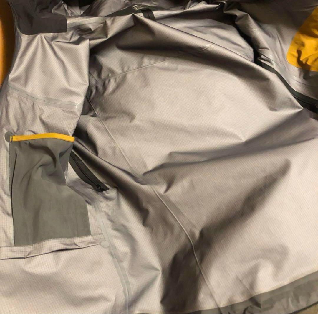 ジャケット・アウター ARC'TERYX ALPHA SV 24K
