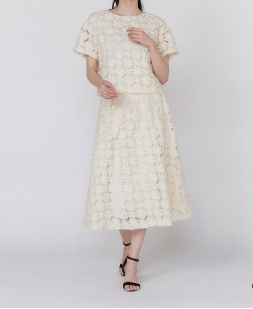 マーリエL 3Dフラワーチュールレース スカートセットアップ１３号