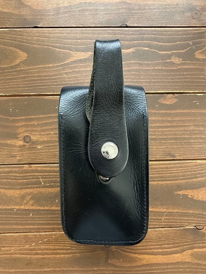 スマートフォンケースやや傷や汚れあり