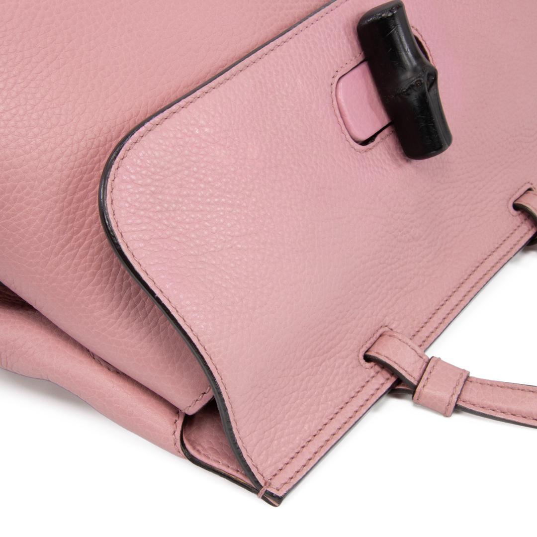 本物 グッチ ショルダーバッグ 新品同様 レディース バンブーデイリー ピンク