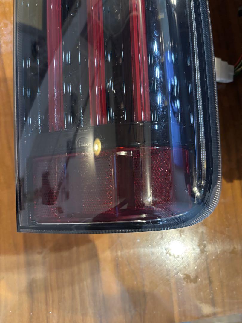 ハイエース　200系　テールランプ　415コブラ　BADテール　BAD-RED